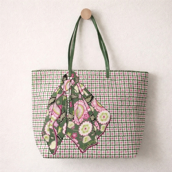 Vera Bradley Handbags - NWOT Vera Bradley Double-Take Tote Olivia Pink Large Work Travel Carryon Scarf